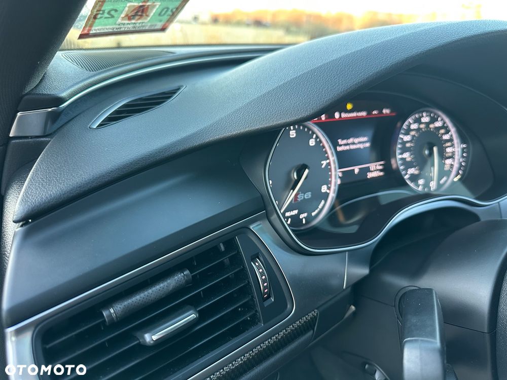 Audi S6 Limousine - 12