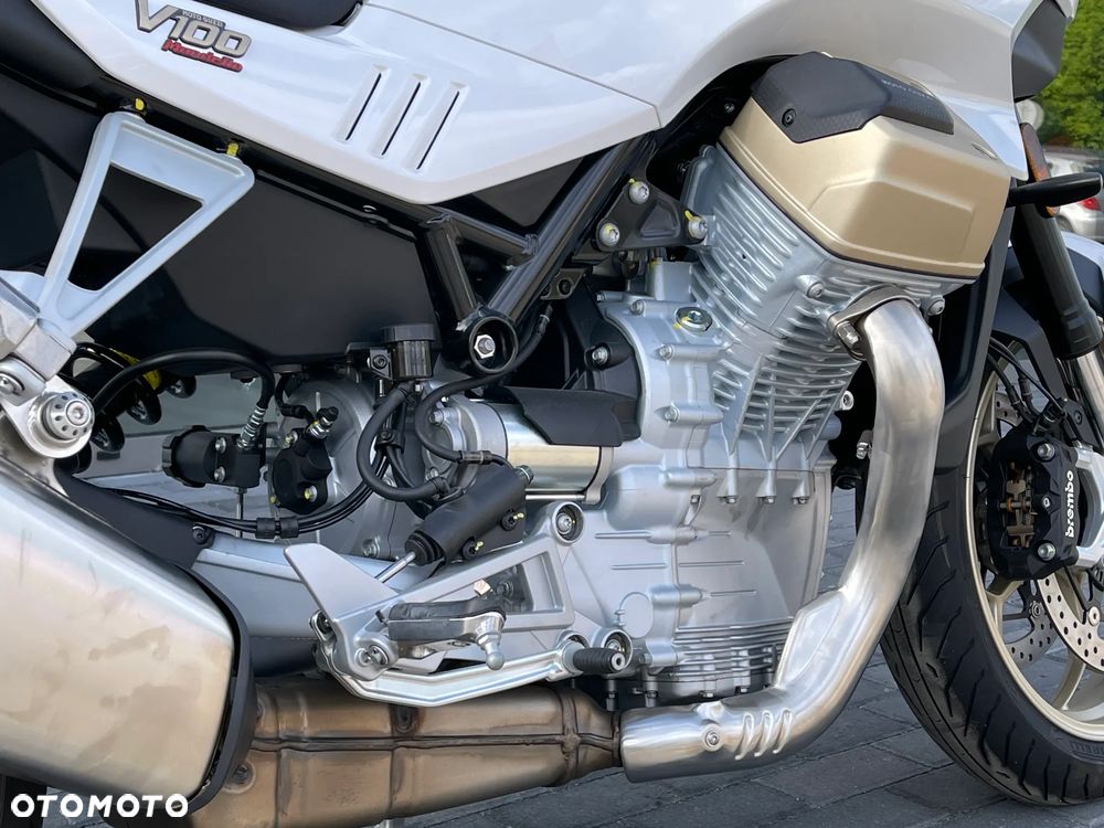 Moto Guzzi V100 Mandello - 7