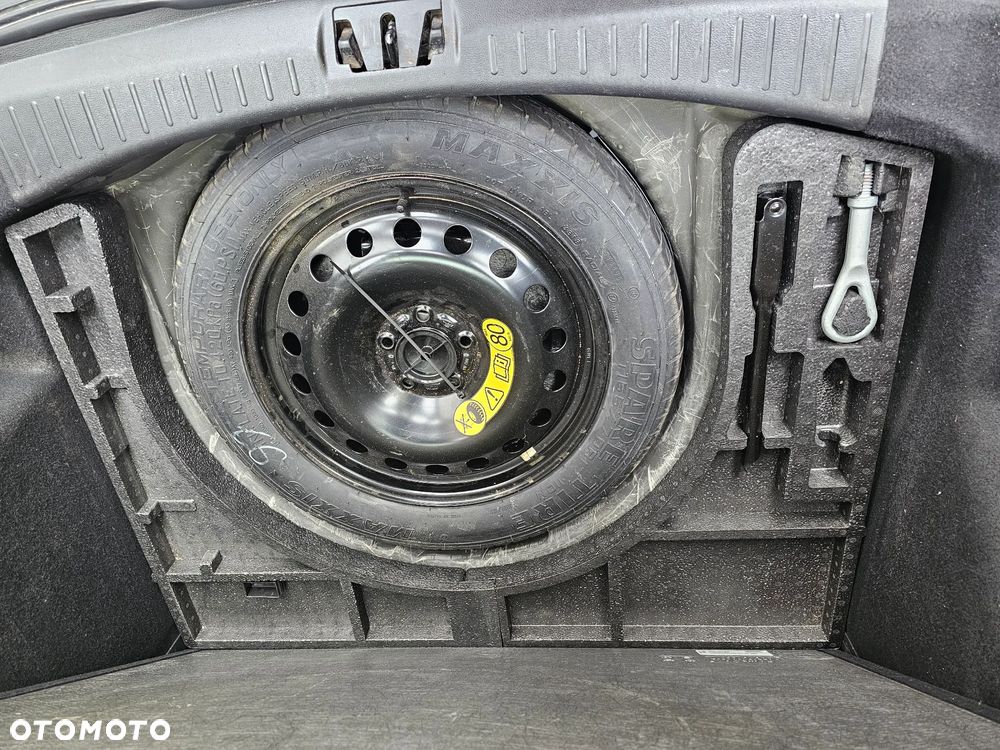 Ford Kuga 2.0 TDCi AWD Titanium - 32