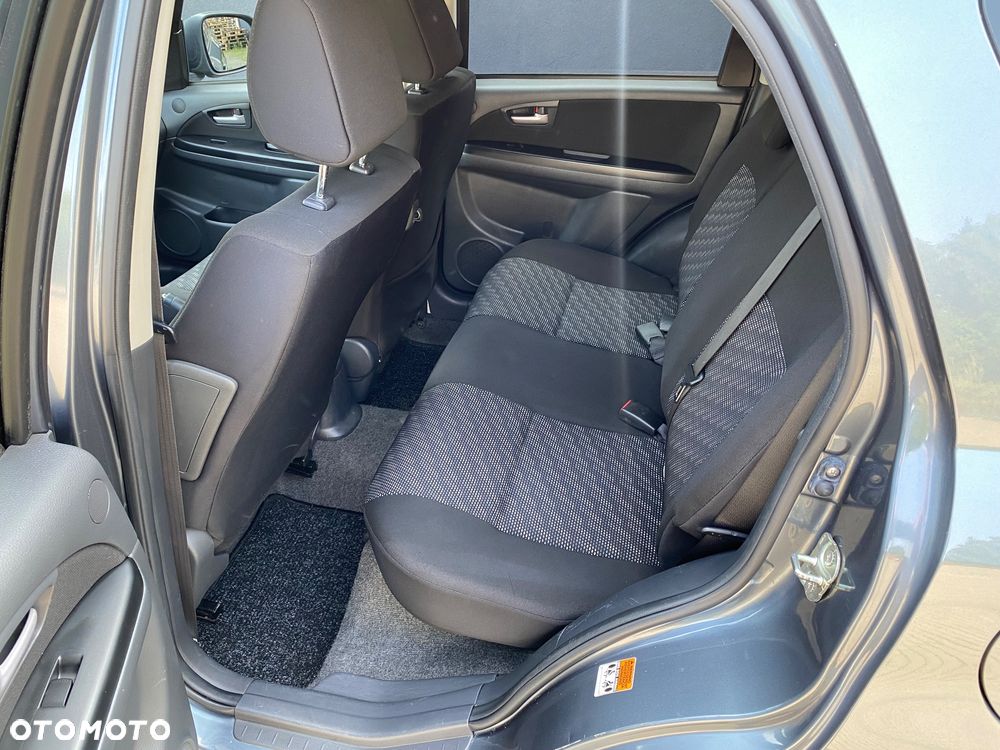 Suzuki SX4 1.6 VVT 4x2 Comfort - 5