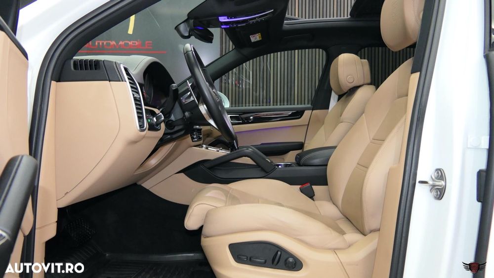 Porsche Cayenne Tiptronic S Platinum Edition - 11