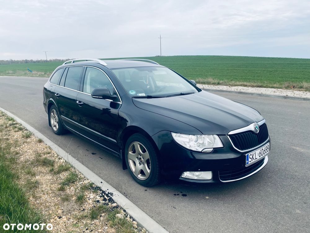 Skoda Superb 2.0 TDI PD DSG Comfort - 2