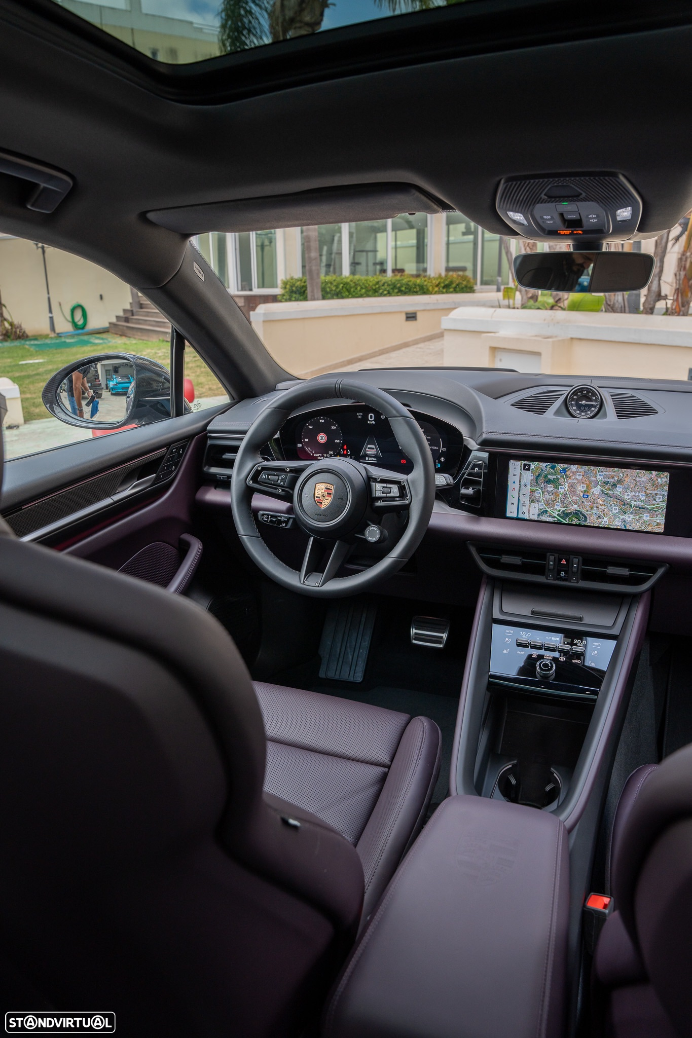Porsche Macan Electric 4 - 23