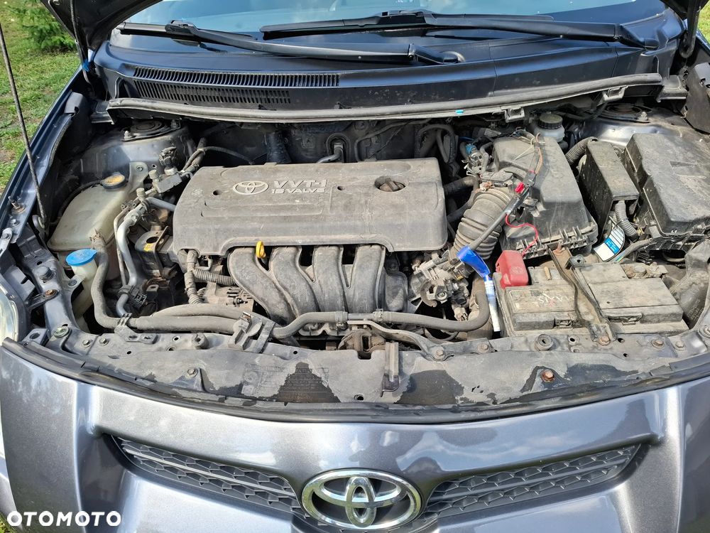 Toyota Auris 1.4 VVT-i Luna - 10