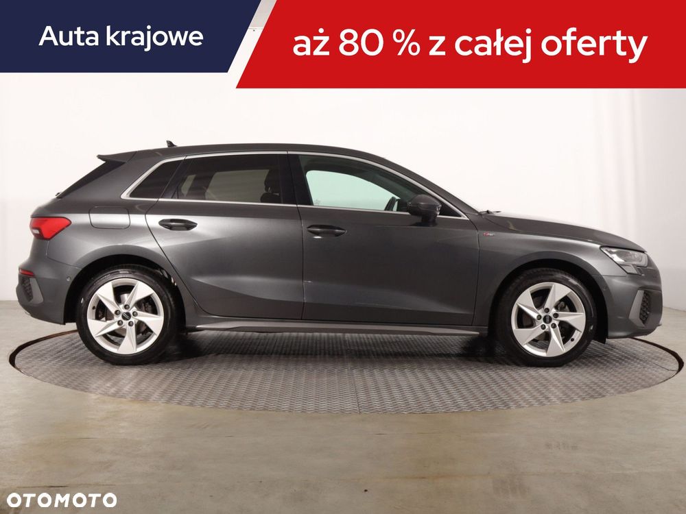Audi A3 Sportback - 8