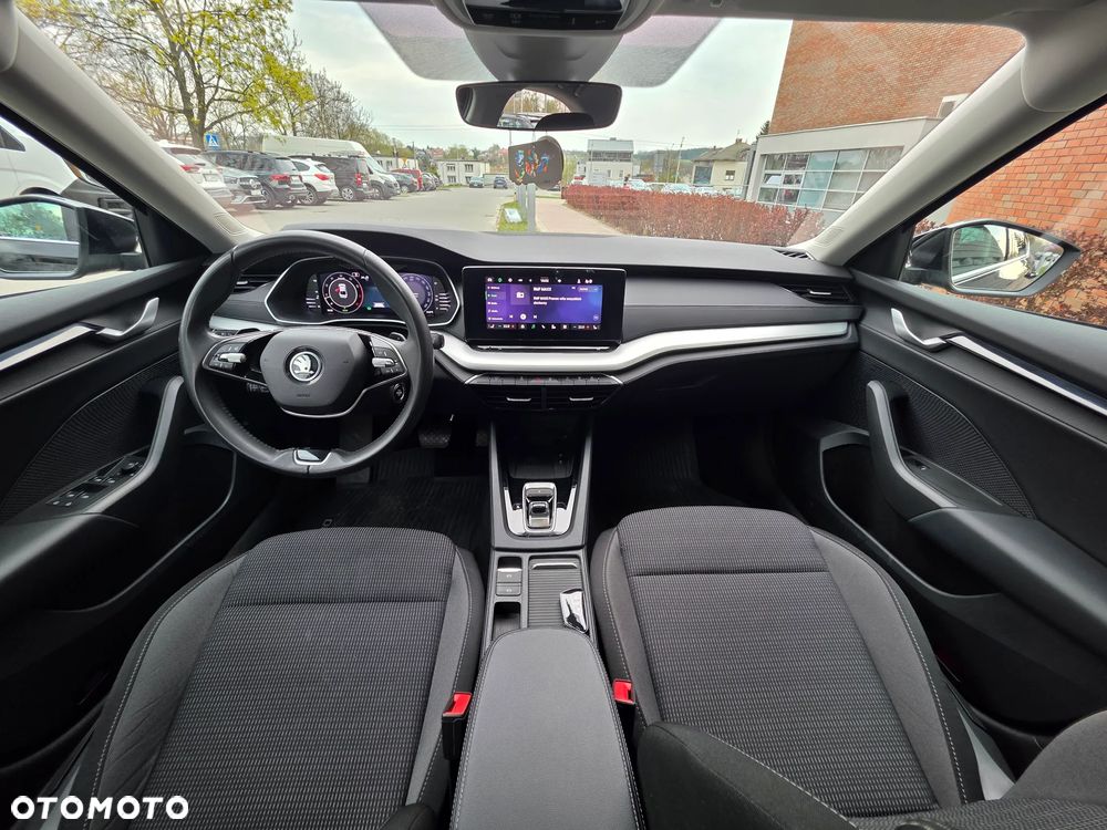 Skoda Octavia 1.5 TSI mHEV Business DSG - 24