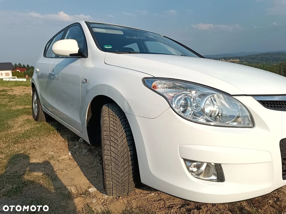 Hyundai i30 2.0 Premium - 14