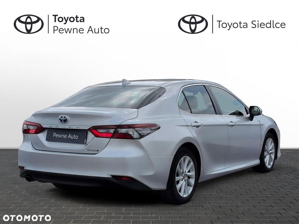Toyota Camry 2.5 Hybrid Comfort CVT - 6