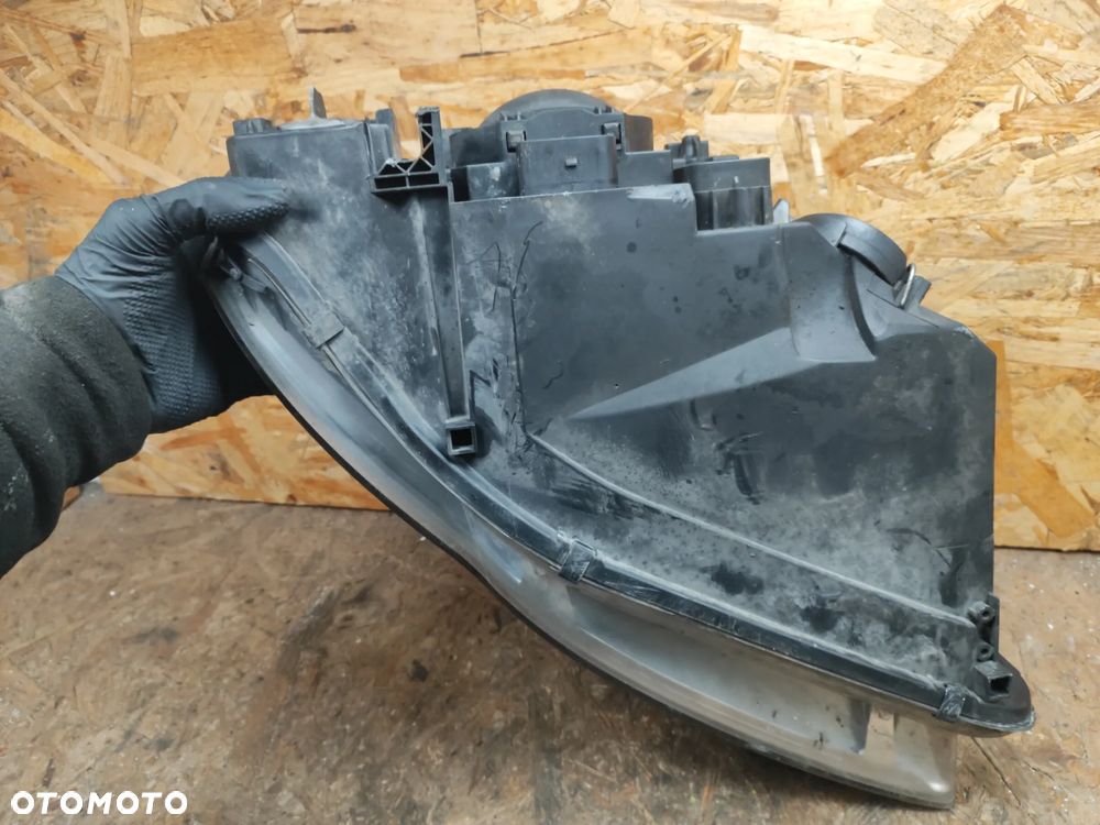 lampa przód lewa ZWYKŁA 8E0941003AJ / 0301219201 EUROPA kompletna do Audi A4 B7 04-08r - 5