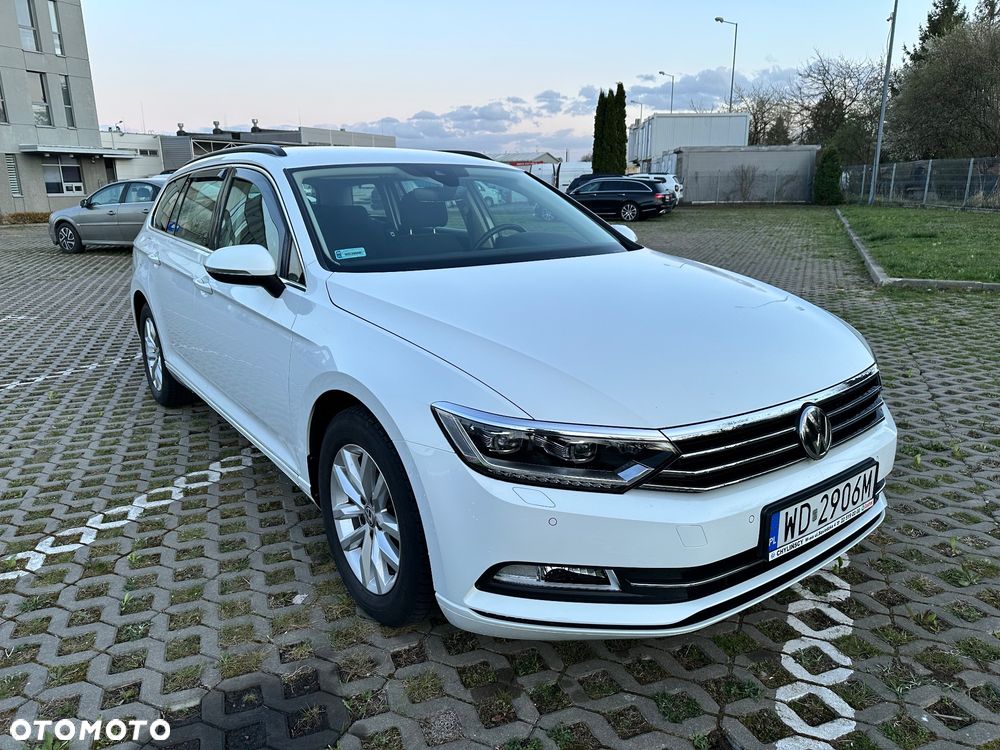Volkswagen Passat 2.0 TDI SCR Comfortline - 4