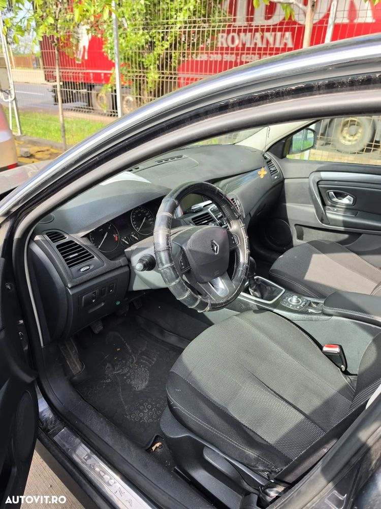 Renault Laguna 2.0 dCi Dynamique - 9