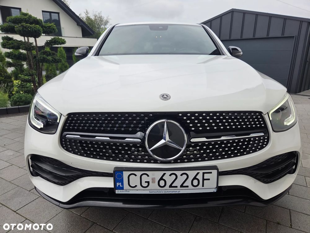 Mercedes-Benz GLC 200 4Matic 9G-TRONIC AMG Line Plus - 26