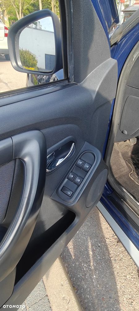 Dacia Duster 1.6 SCe Laureate S&S - 26