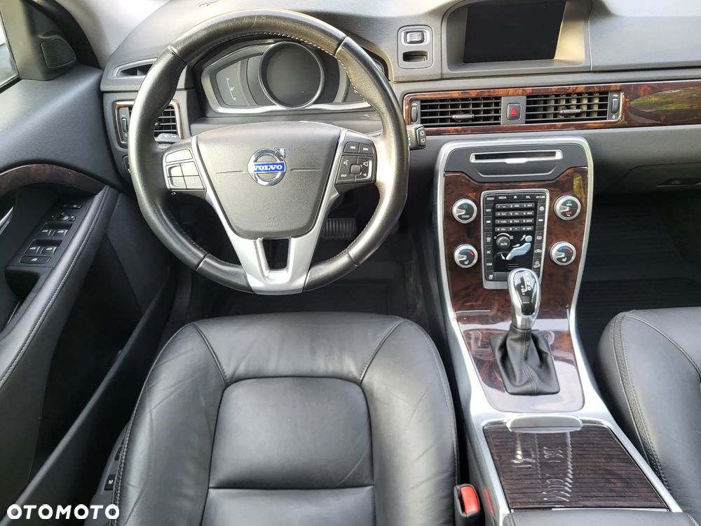 Volvo XC 70 - 11