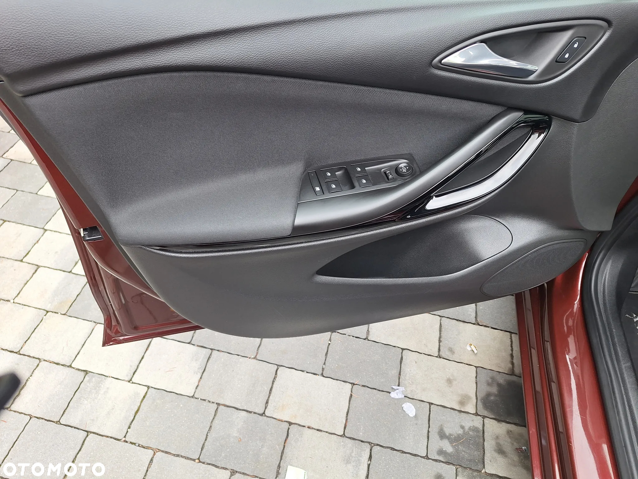 Opel Astra V 1.0 T Essentia S&S - 17