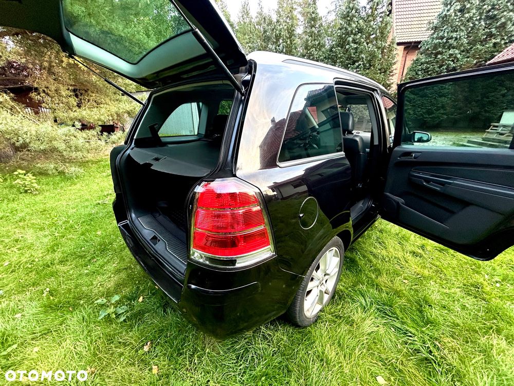Opel Zafira ver-1-9-cdti-cosmo-activeselect - 27