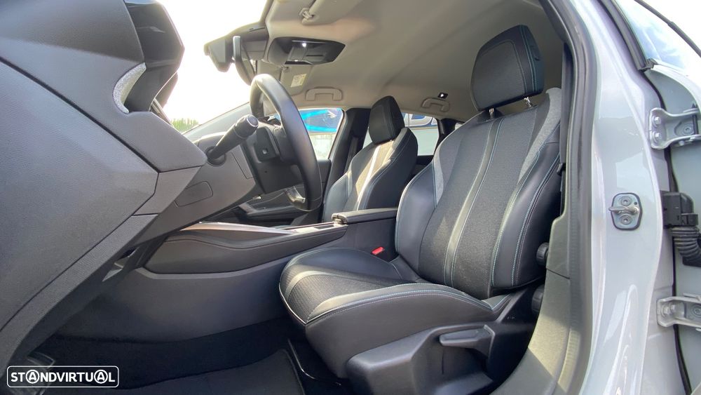Peugeot 308 SW 1.5 BlueHDi Allure Pack EAT8 - 23