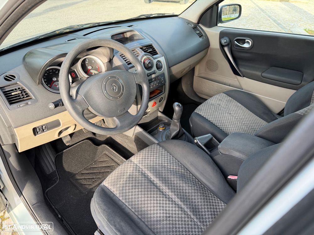 Renault Mégane Break 1.5 dCi Dynamique - 17