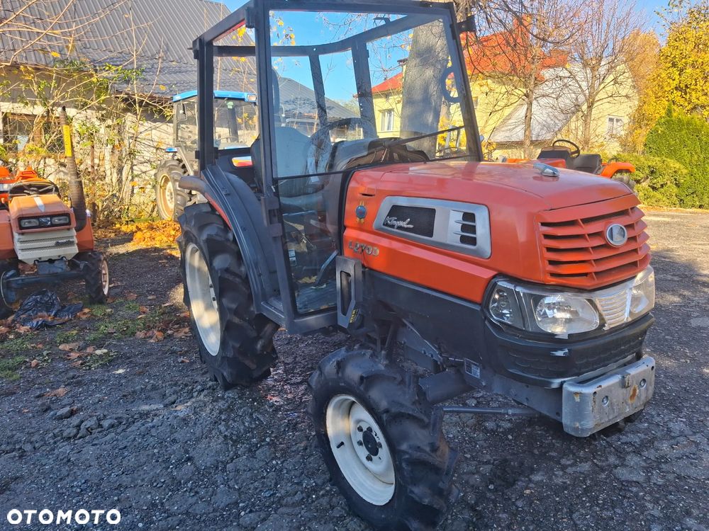 Kubota L270D - 3