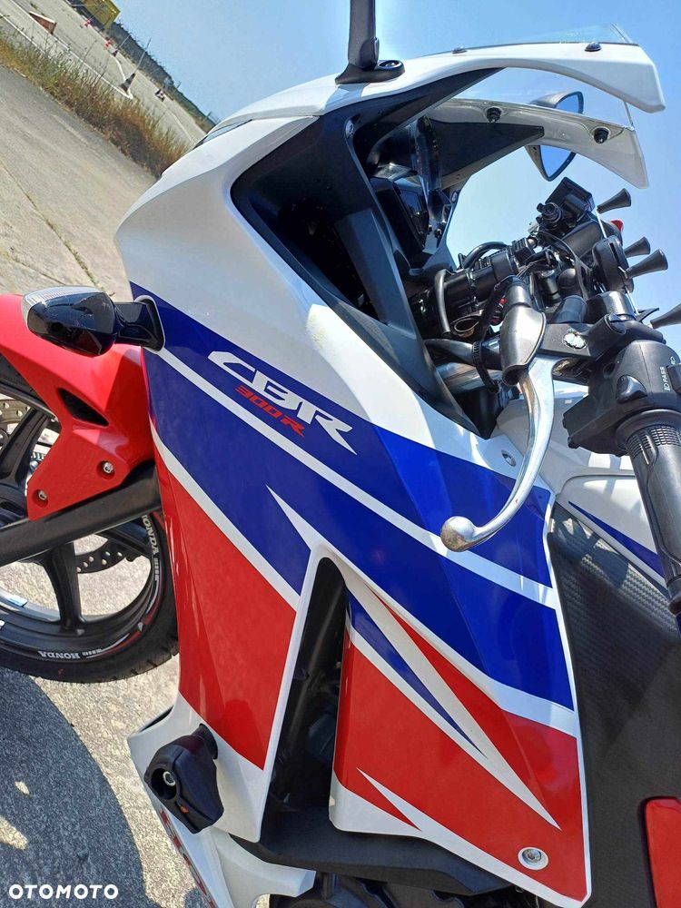 Honda CBR - 7