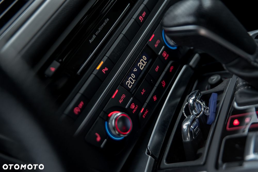 Audi A6 Avant 2.0 TDI ultra S tronic - 23