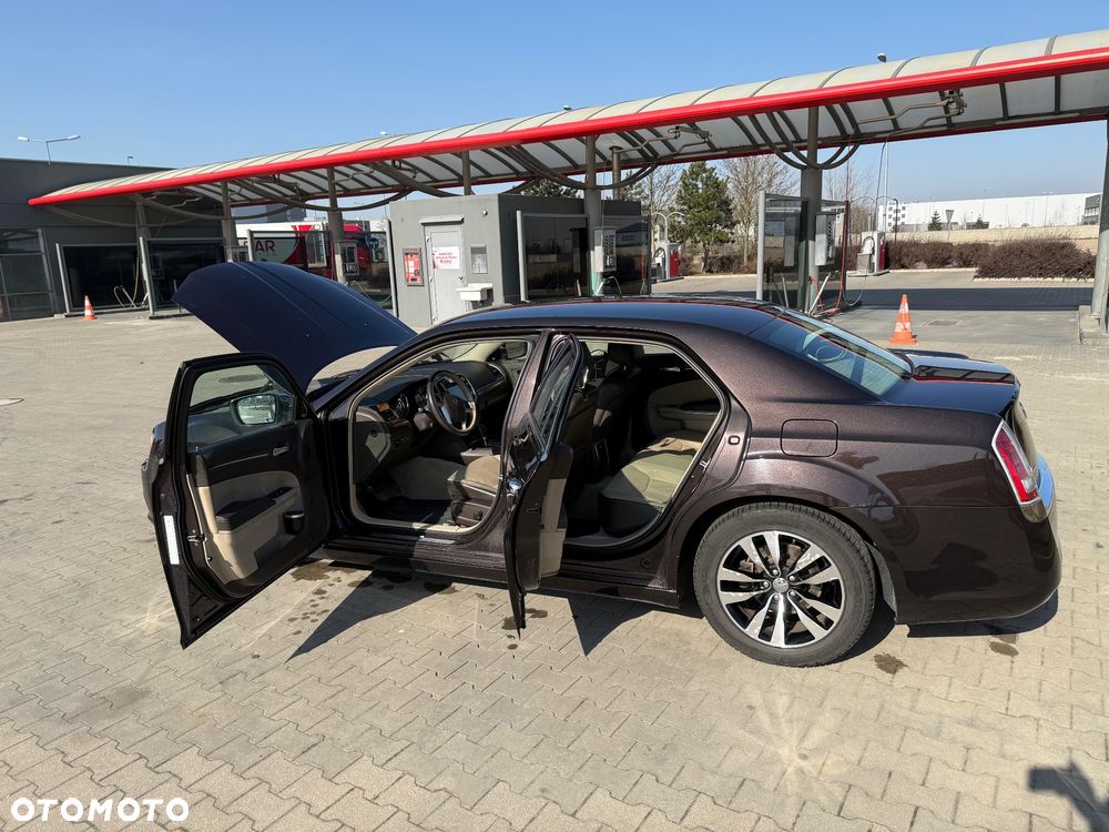 Lancia Thema 3.0CRD Executive - 11