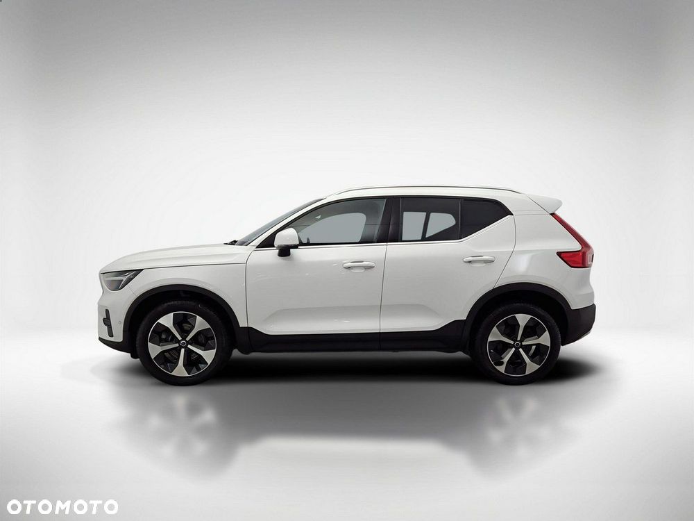 Volvo XC 40 B3 Plus Bright - 2