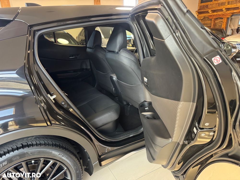 Toyota C-HR Flow - 9