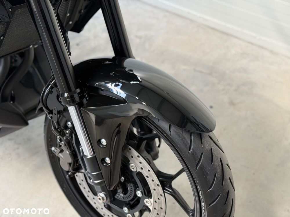 Yamaha MT - 9