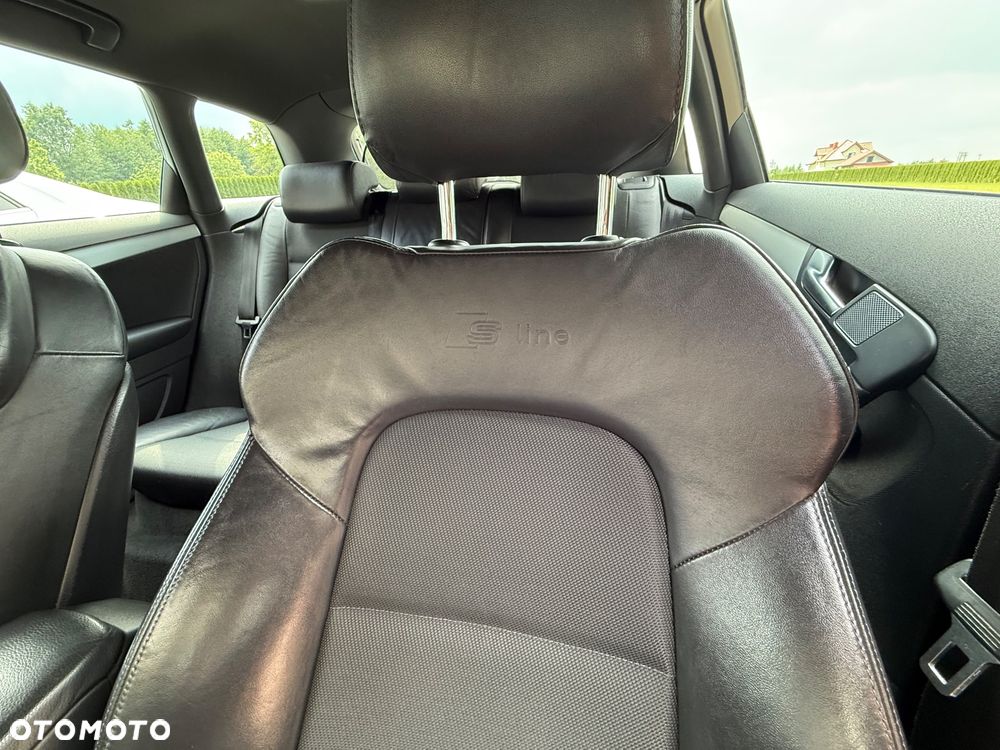 Audi A3 Sportback 2.0 TDI DPF Ambition - 12