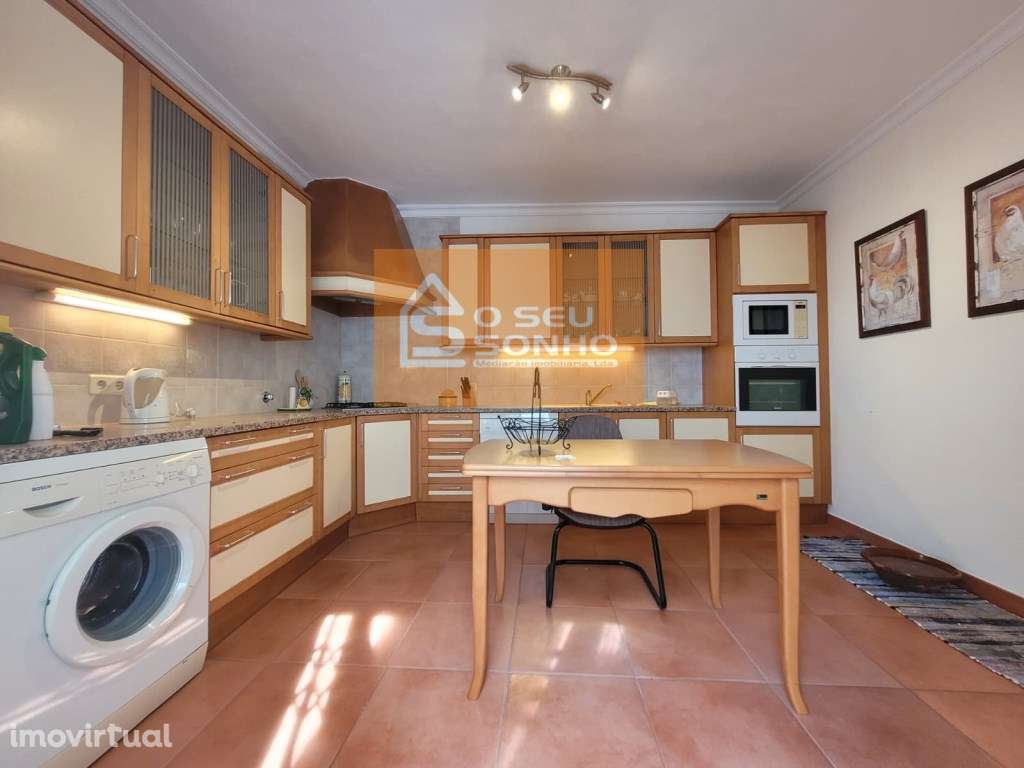 Moradia Tradicional T4 com Terreno em São Brás de Alportel - Grande imagem: 4/41