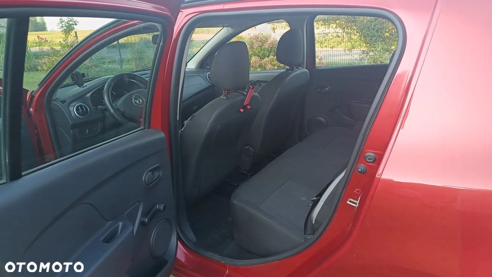 Dacia Sandero - 10