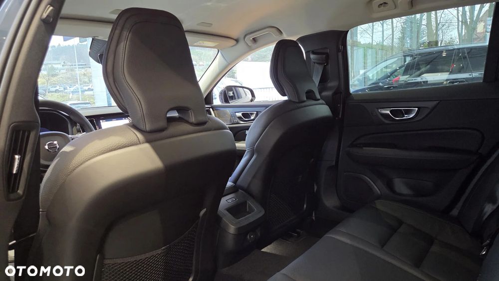 Volvo V60 B4 B Plus Dark - 7