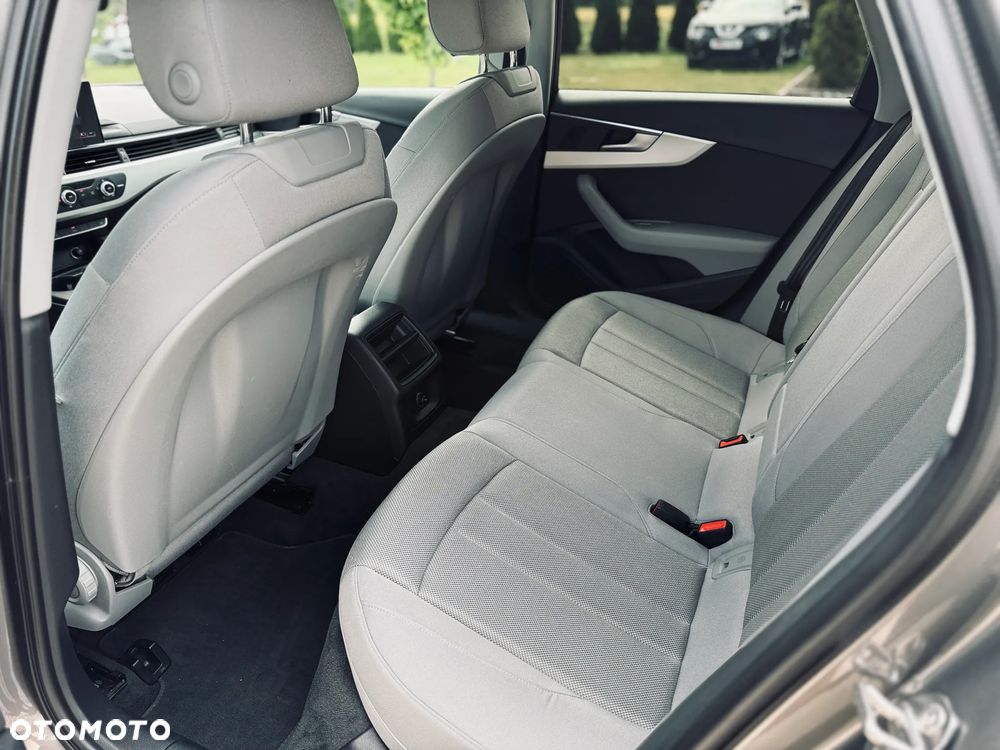 Audi A4 Avant 30 TDI mHEV Advanced S tronic - 16