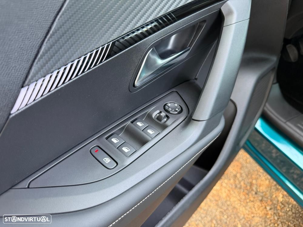 Peugeot 2008 1.2 PureTech Allure Pack - 15