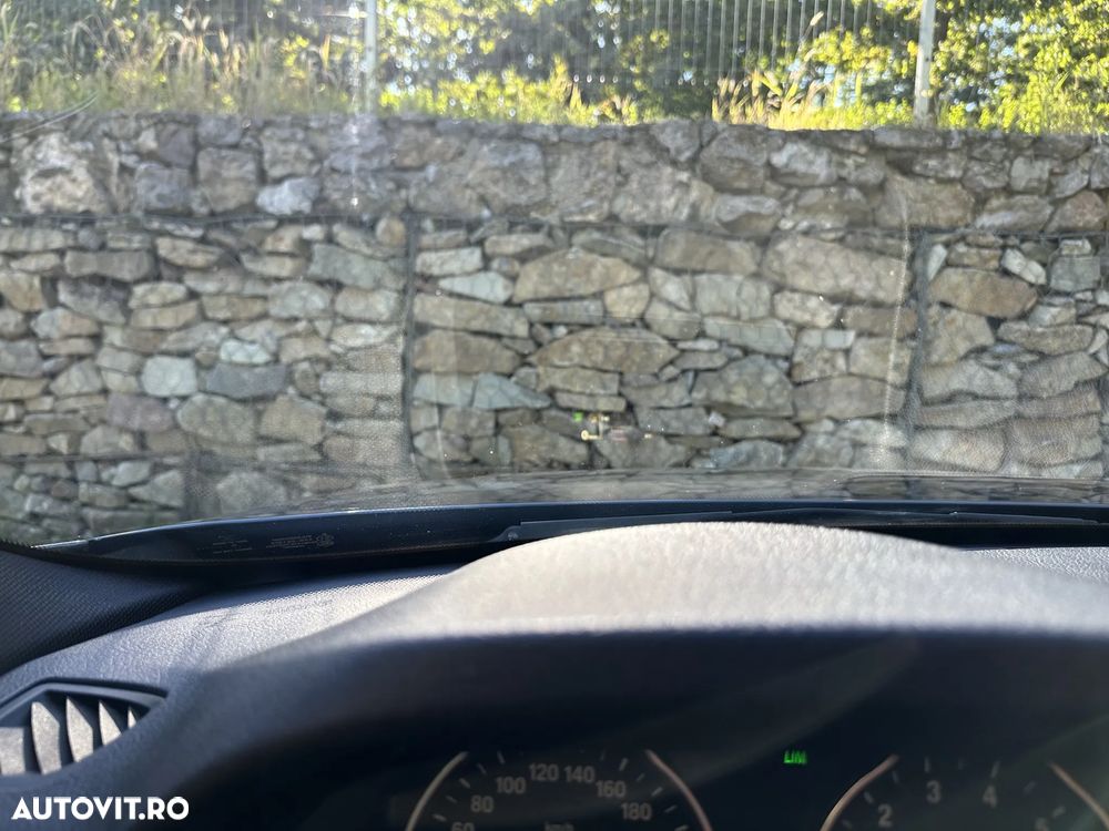 BMW Seria 3 - 23