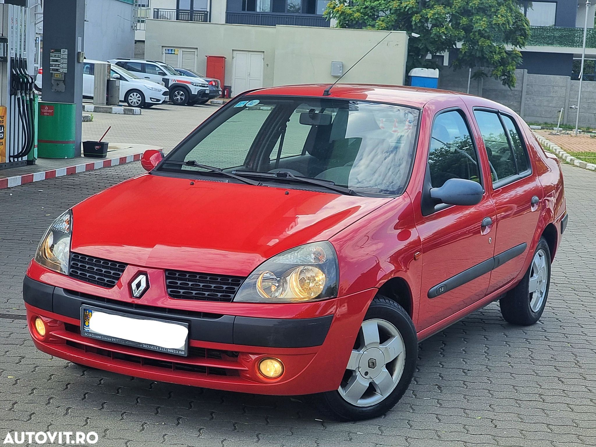 Renault Clio - 1