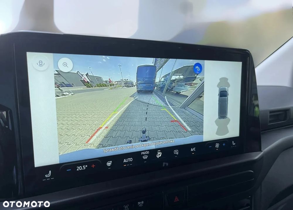 Ford Transit Custom L1H1 Van 150KM Limited - 11