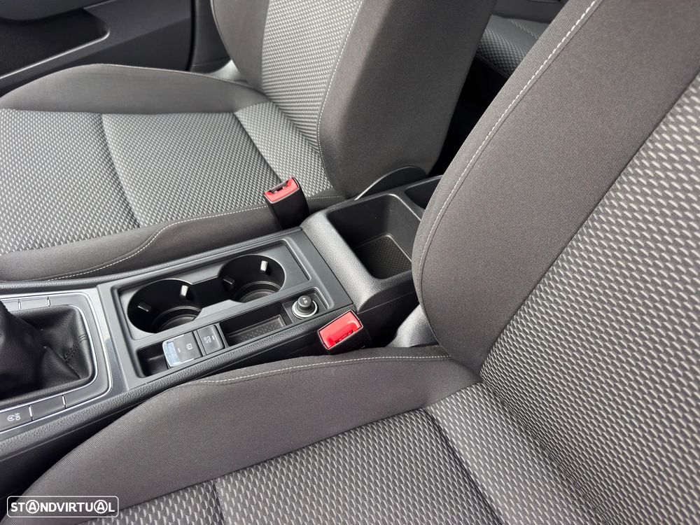 VW Golf 1.0 TSI Confortline - 22