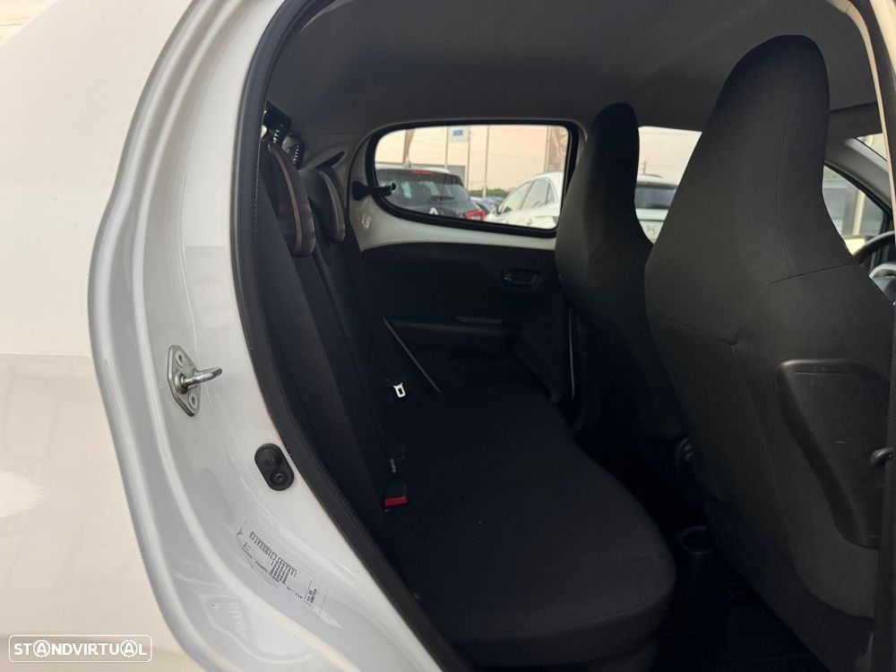 Peugeot 108 1.2 VTi Allure - 18