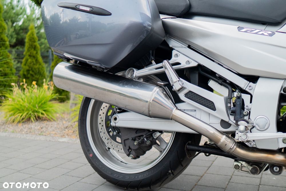 Yamaha FJR - 17