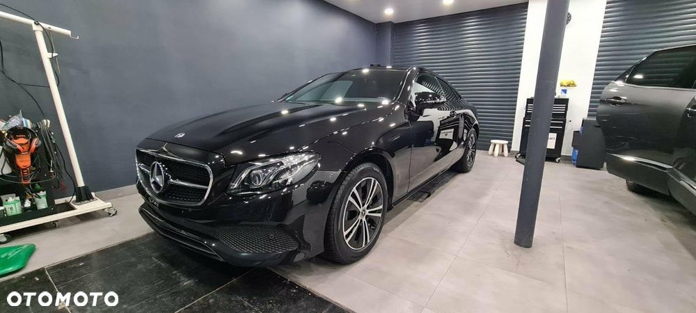 Mercedes-Benz Klasa E 200 4-Matic 9G-TRONIC - 9