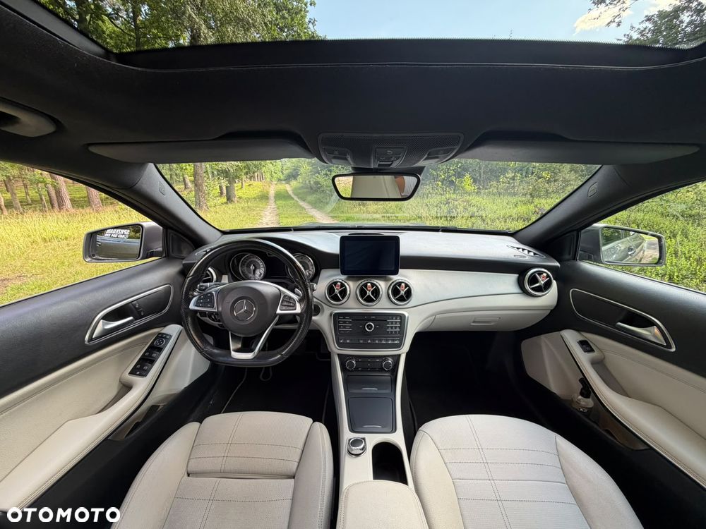 Mercedes-Benz GLA 220 d 4-Matic AMG Line - 7
