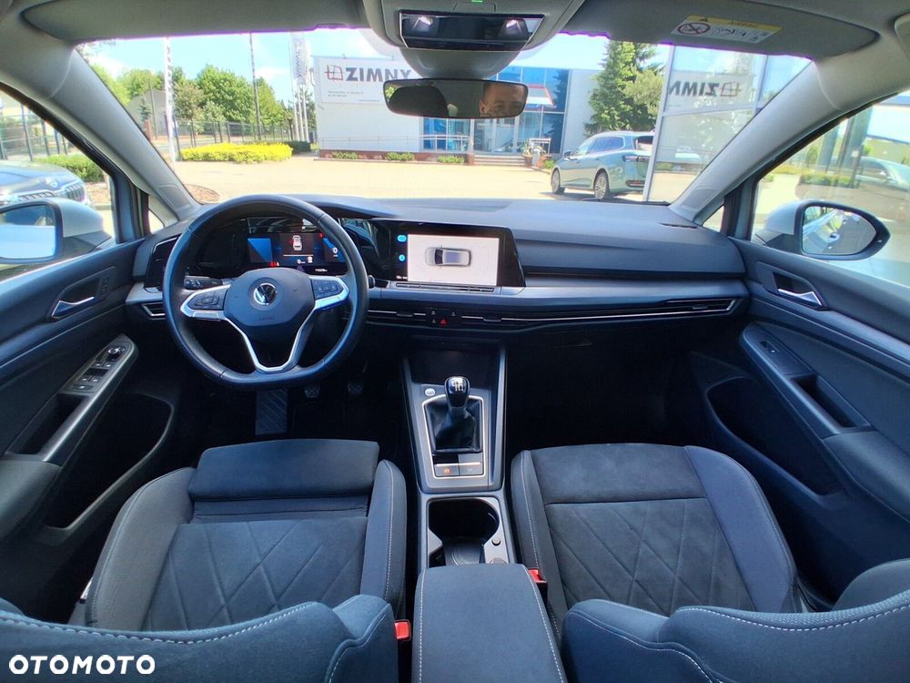 Volkswagen Golf - 6