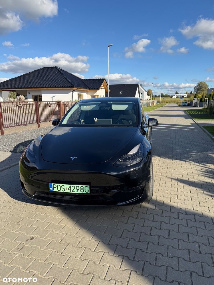 Tesla Y Model Performance Dual Motor AWD - 11