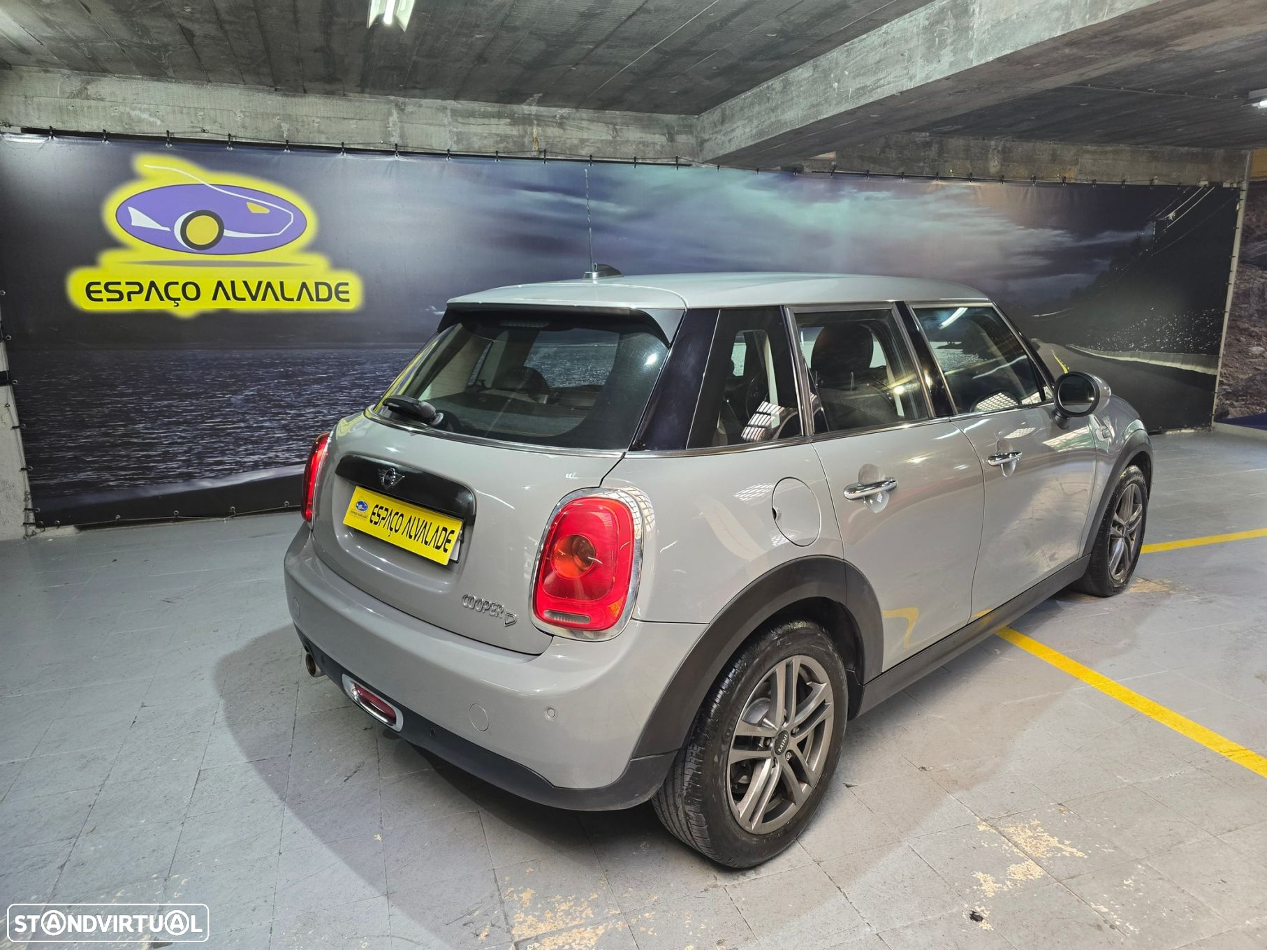 MINI 5 Portas Cooper D - 4
