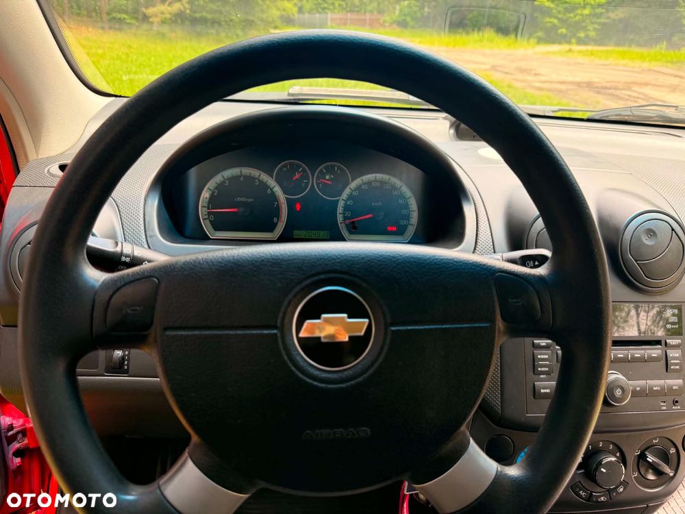 Chevrolet Aveo 1.2 16V Base - 9