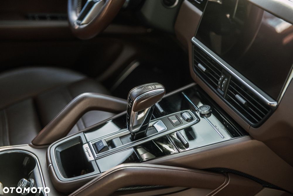 Porsche Cayenne GTS - 28
