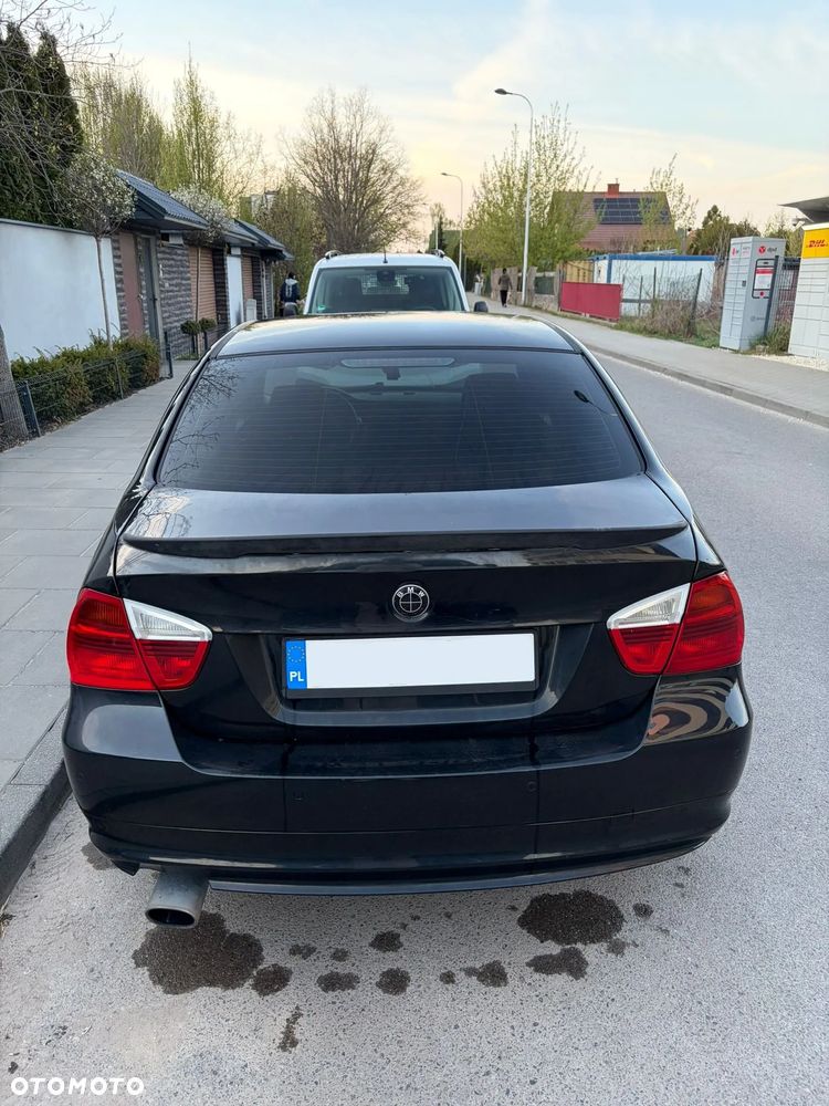 BMW Seria 3 318i - 3