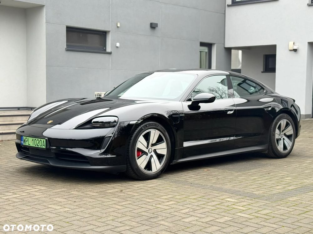 Porsche Taycan - 10